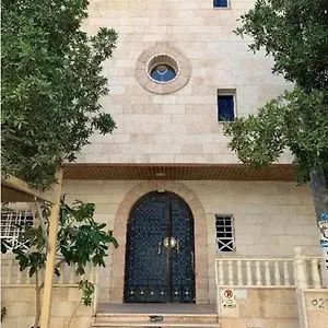 شقة دار ورد قريب للحرم, المدينة المنورة